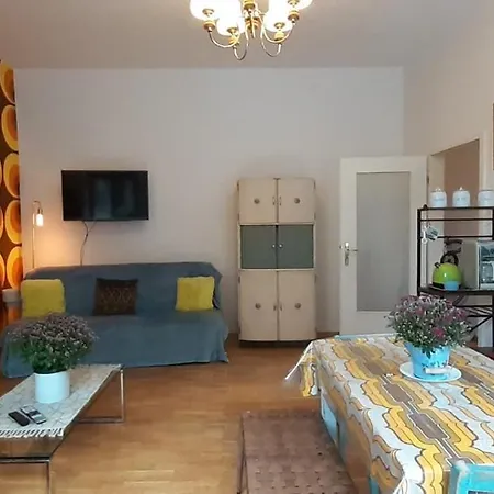 Enjoy Augustastrasse Parkplatz Und Balkon * Görlitz